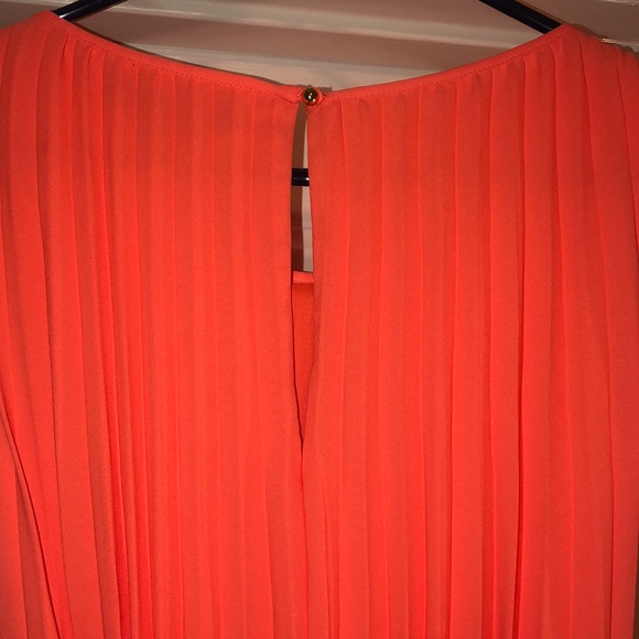 Dress - Picture 5 of 5